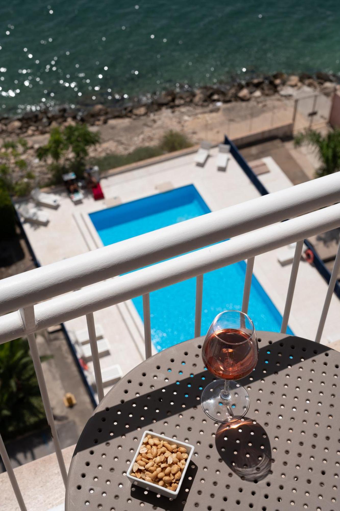 Hotel Delfino Tarente Buitenkant foto