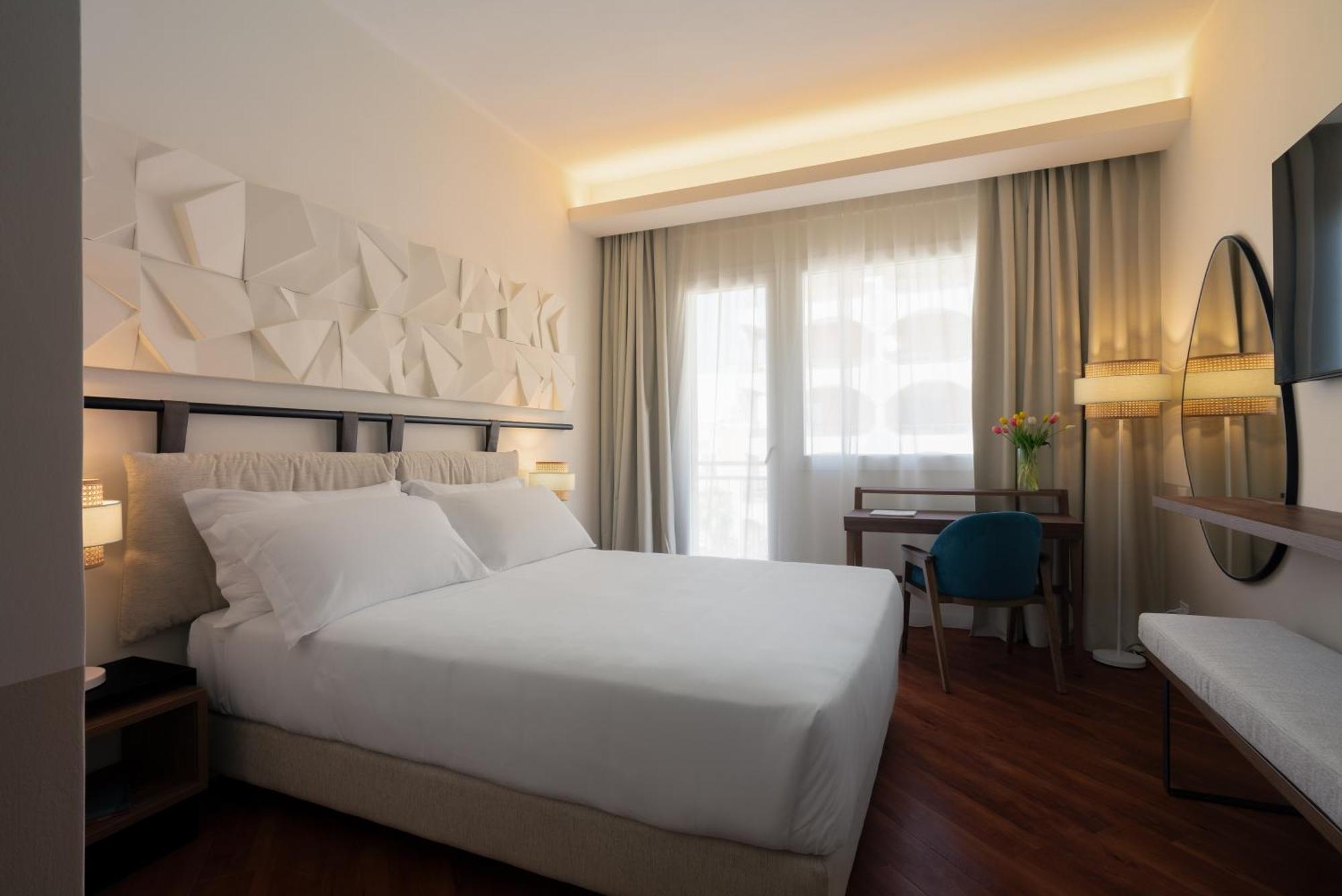 Hotel Delfino Tarente Buitenkant foto