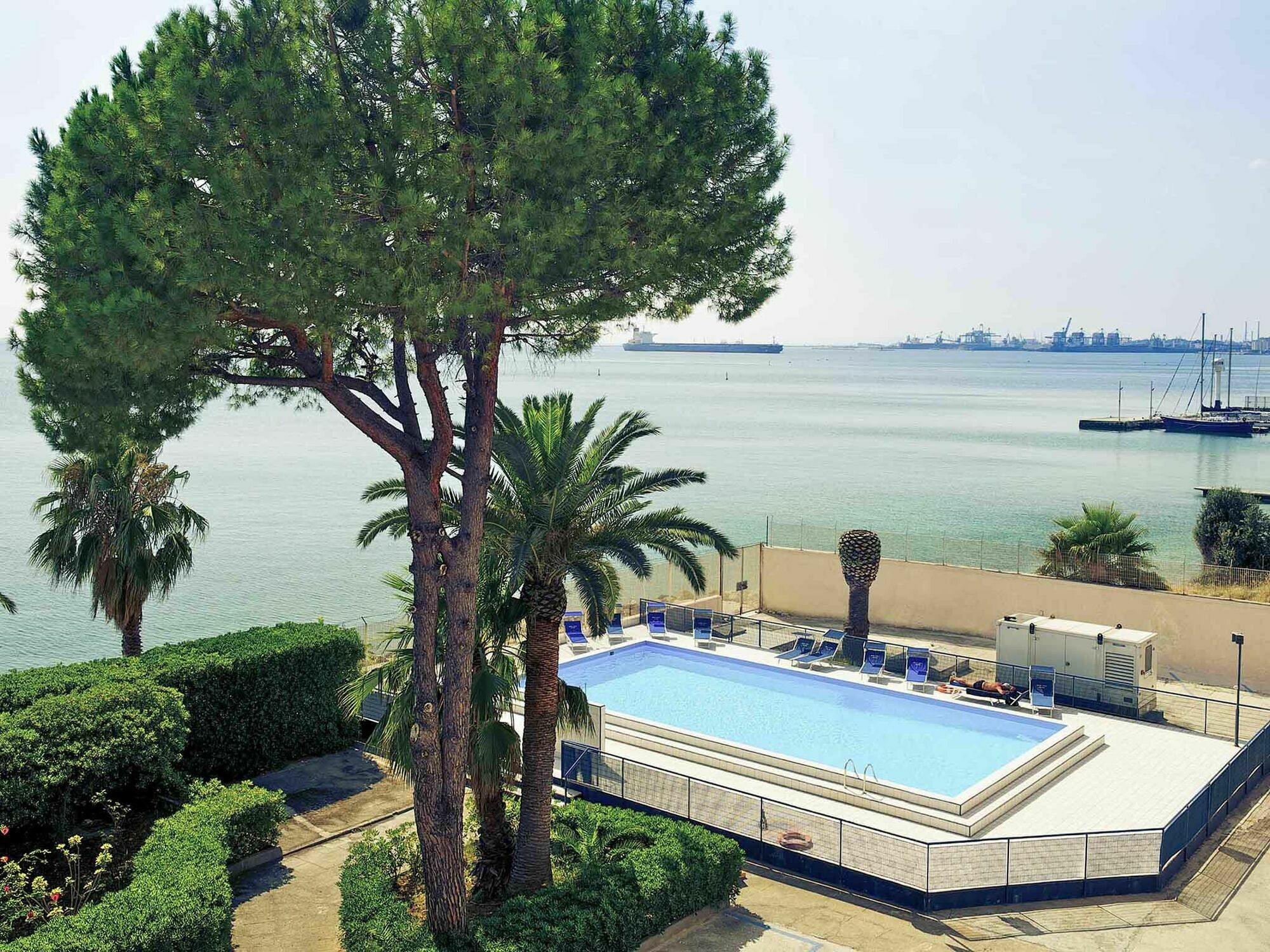 Hotel Delfino Tarente Buitenkant foto